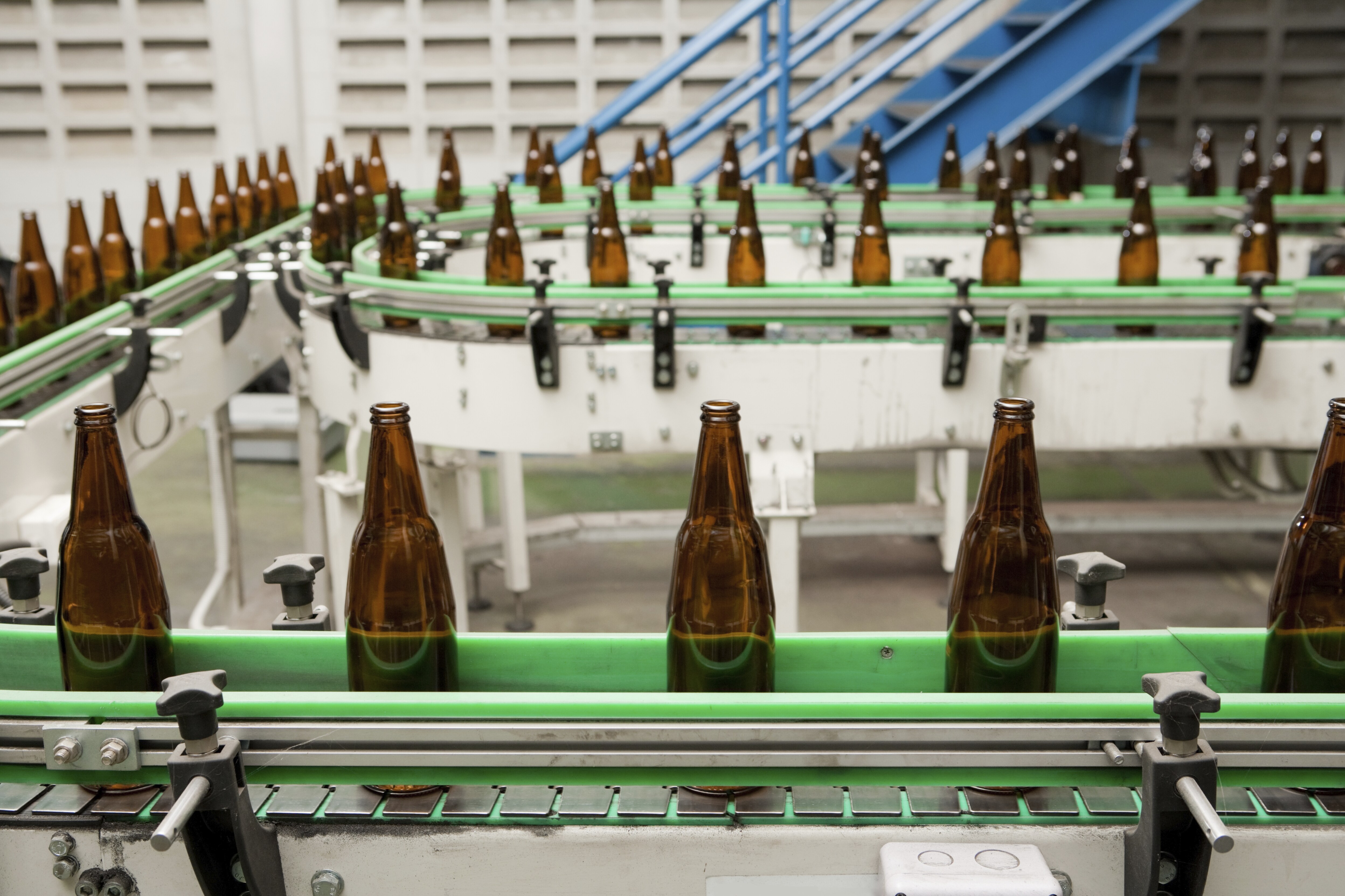 ３Ｍ™ PELTOR™ ProTac™ III can be used in food processing plants
