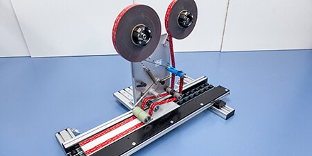 直線、自動貼り、設備　画像
