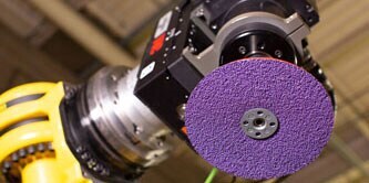 研磨工程の自動化に貢献する3M™ 研磨材はこちら
