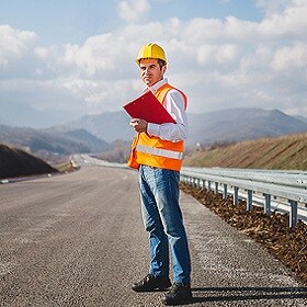 路面標示材の仕様 – 誰もが安心できる道路づくりのために
