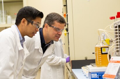Health Care biopharma engineer at work