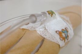 座談会：看護の視点から見た小児の点滴固定