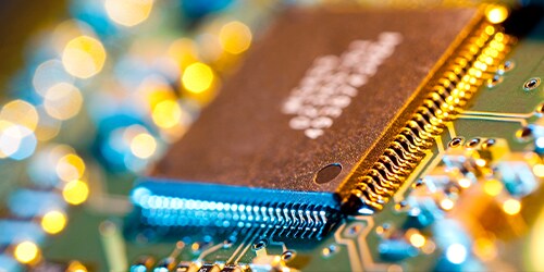 FPC用の小型電子チップなどの用途
