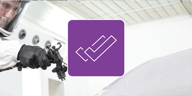 ペインターは、画像の上にあるチェックマークのイラストアイコンを車にスプレーします
