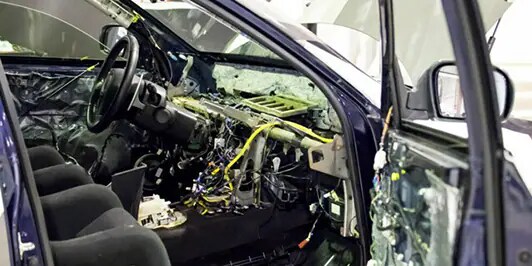 事例２．自動車メーカー様
