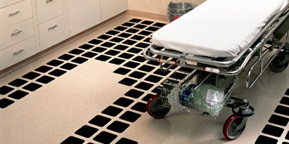室内履きや素足で歩行する場所
