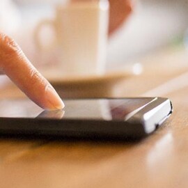 スマホ粘着剤