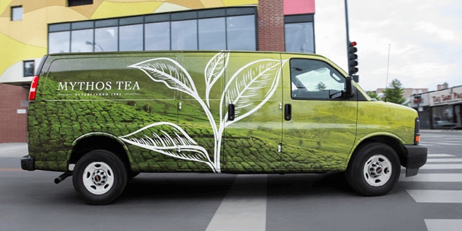 3M™ Envision™ Print Film PL50mCで覆われたブランドのフリート車両
