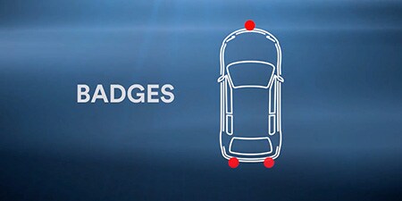 バッジが強調された車両のアウトライン
