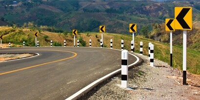 ３Ｍ製品による郊外道路の交通安全対策
