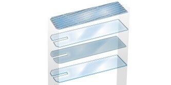 診断チップの積層されている3M™ 粘着剤およびスペーサーテープ
