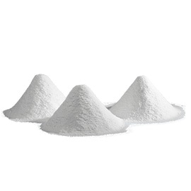 グラスバブルズを積み重ねた3つの山