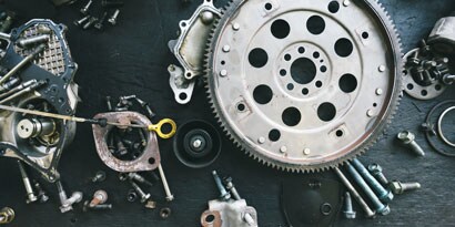 ３Ｍ™ VHB™ 超強力両面テープは金属加工での素早く簡単な組み立て作業に最適
