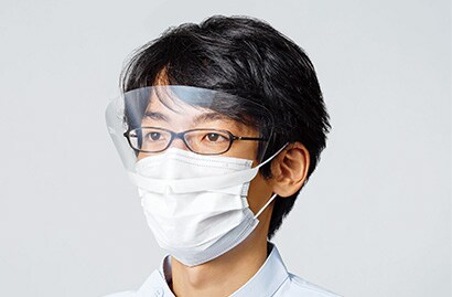 眼鏡の上から装着可能
