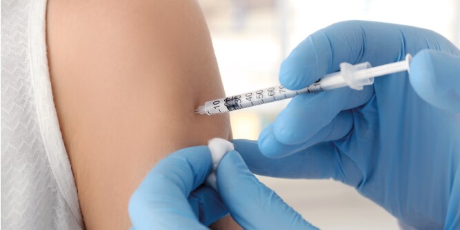 Health Care biopharma engineer at work
