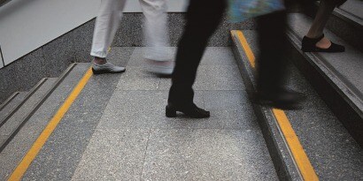 転倒防止対策

